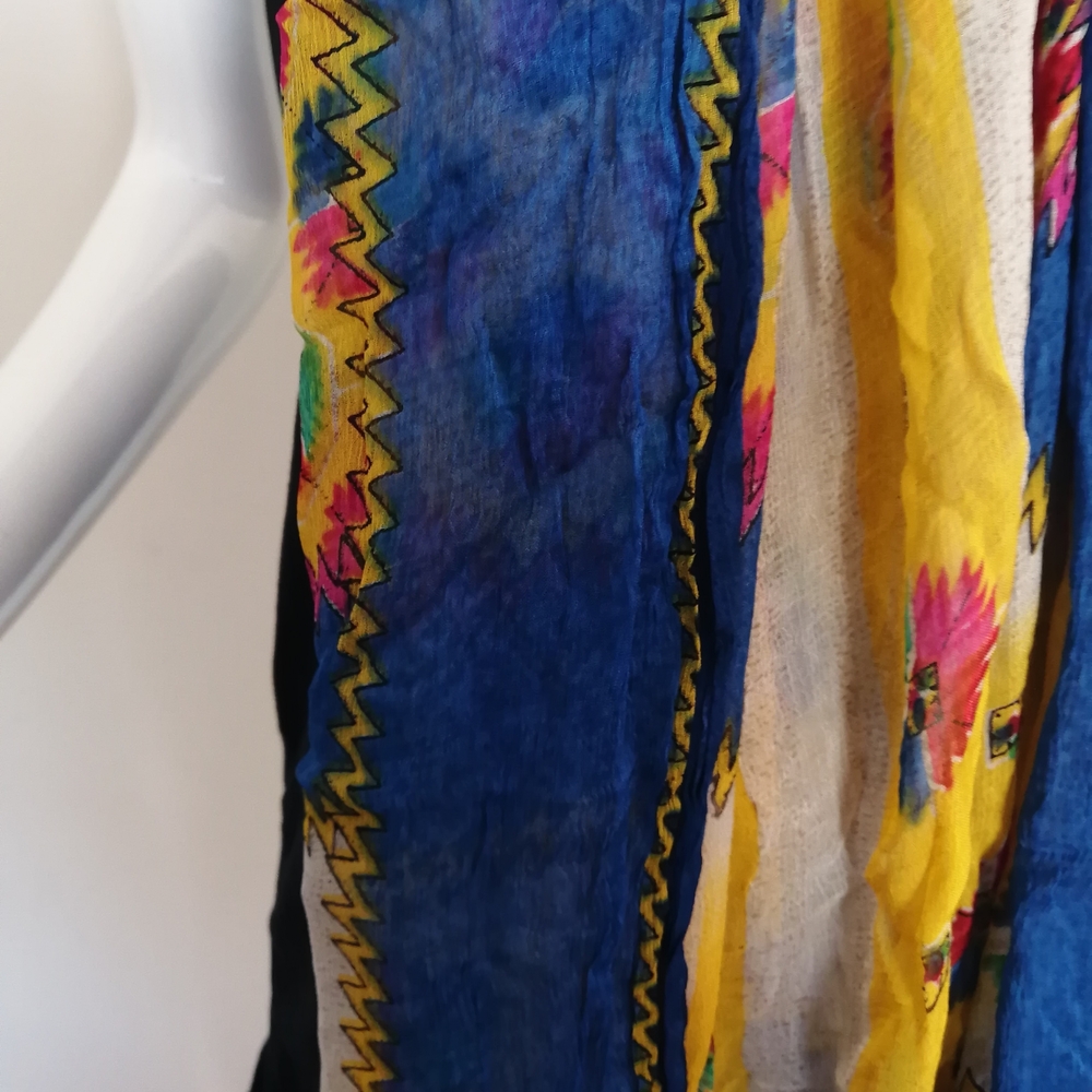 Chic Women's Scarf lot - Picture 5 of 9